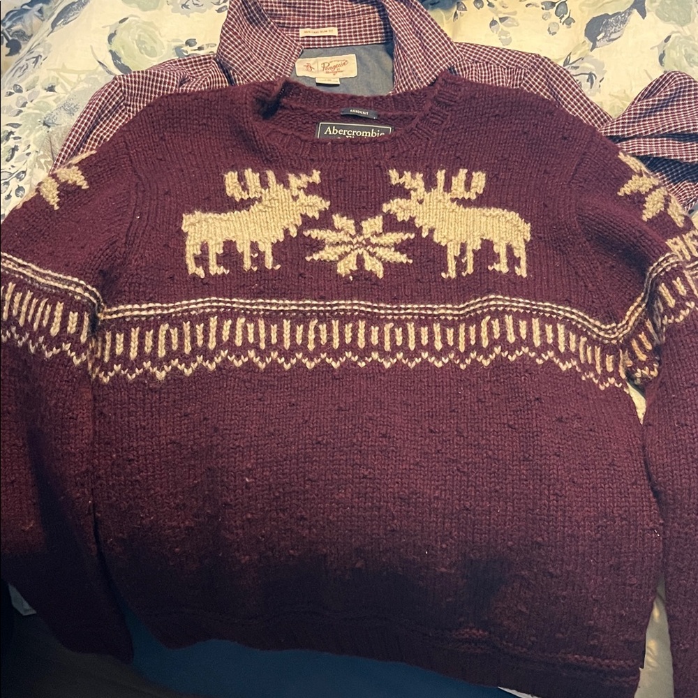 Abercrombie & Fitch Maroon Sweater with Moose Pattern